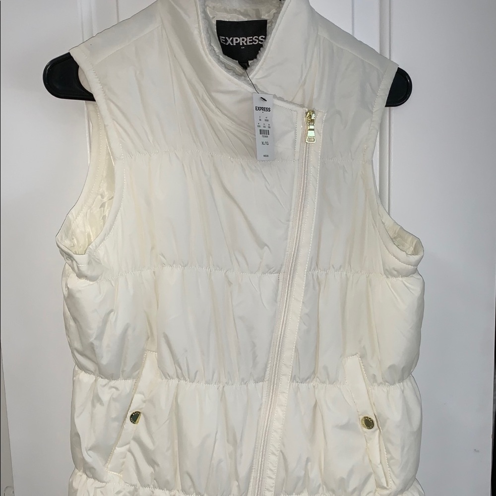 NWT Express Vest